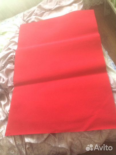 Красная бархотная бумага