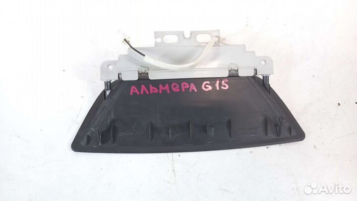 Фонарь задний Nissan Almera g15