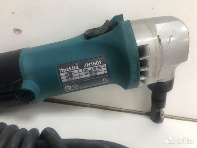 Ножницы вырубные Makita JN1601