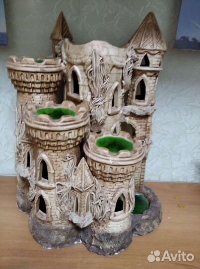 Замок для аквариума