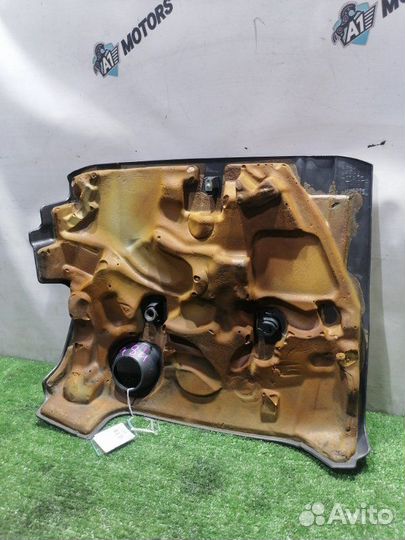 Декоративная крышка двс Toyota Mark X GRX120