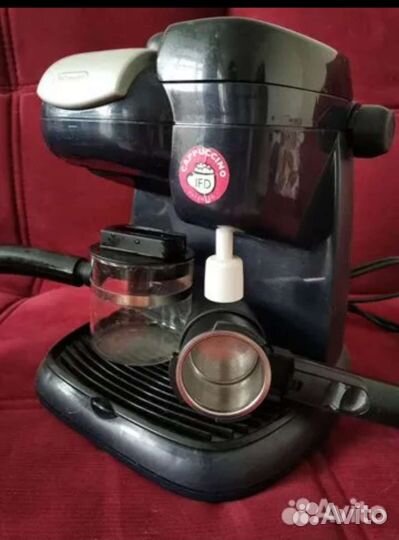 Кофеварка рожковая delonghi