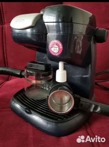 Кофеварка рожковая delonghi