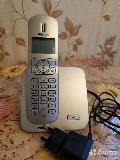 Телефоны стационарные