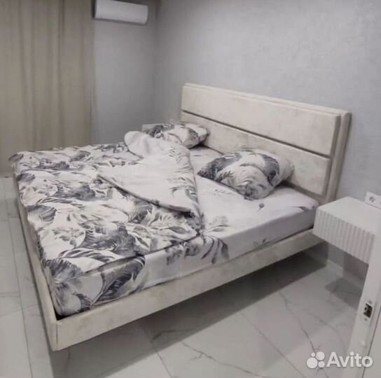 Парящая кровать лофт