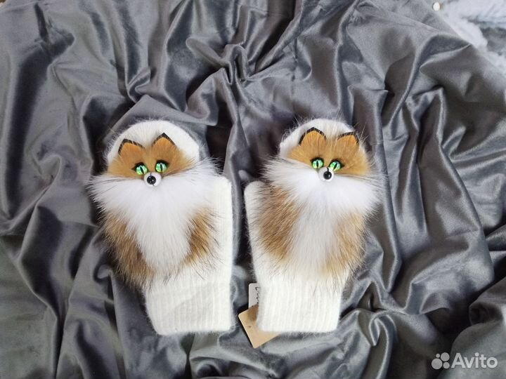 Варежки с лисичками