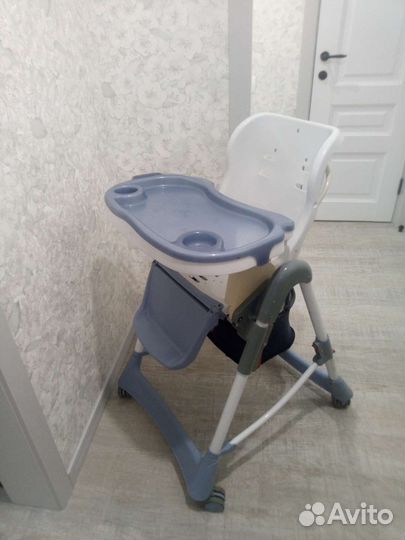 Детский стульчик для кормления
