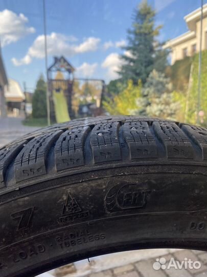 Nokian Tyres Hakkapeliitta 7 245/45 R18