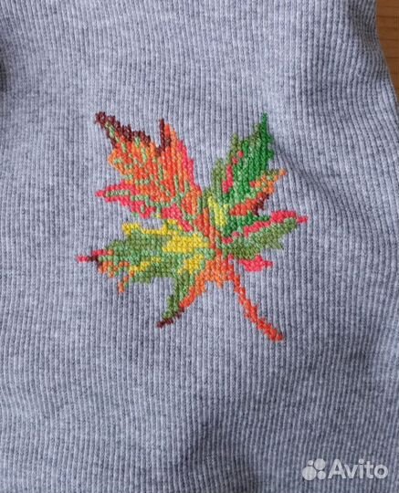 Ручная вышивка крестиком на одежде