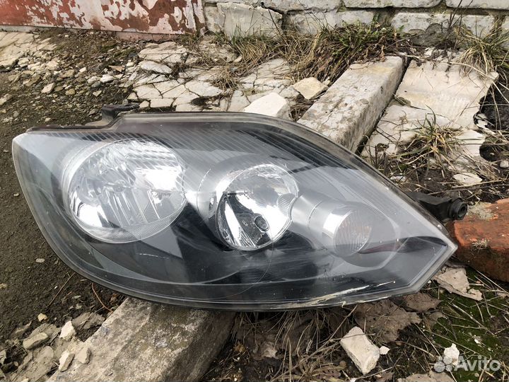 Фара правая Volkswagen Golf Plus
