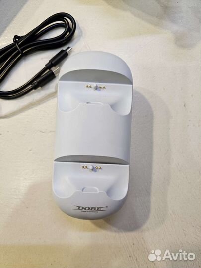 Беспроводное зу для геймпадов Sony Playstation 5