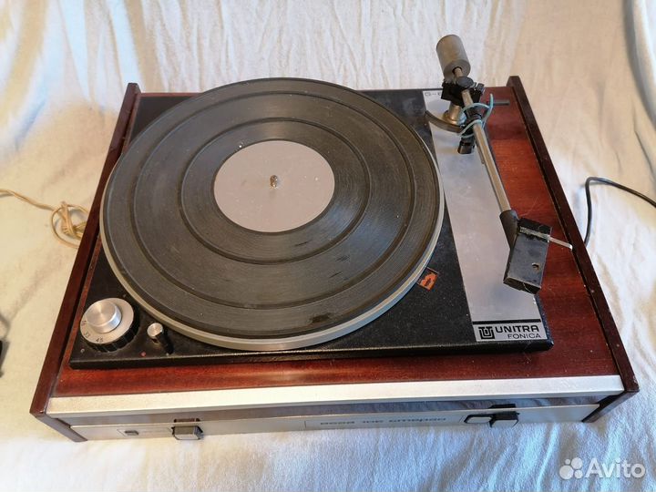 Проигрыватель винила Вега 106