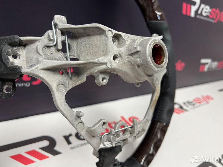 Руль Toyota Camry 55 14-18г Sport Design R2124