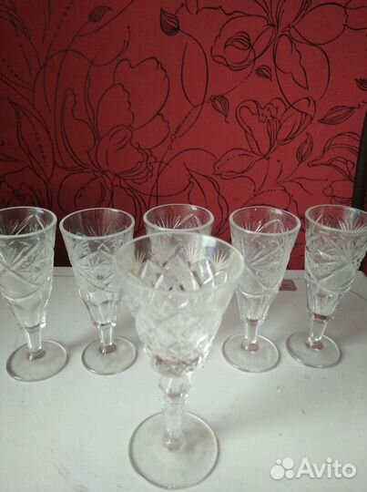 Хрустальные рюмки