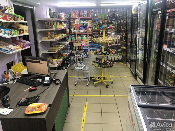 Магазин продуктов и табака