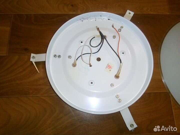 Светильник потолочный