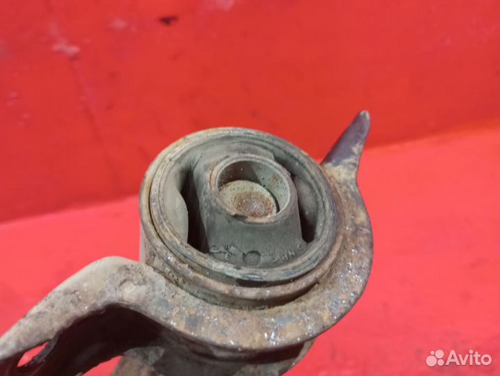 Форд Фокус 1 рычаг передний правый