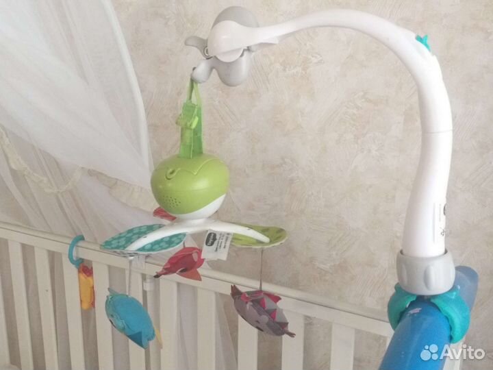 Мобайл на детскую краватку