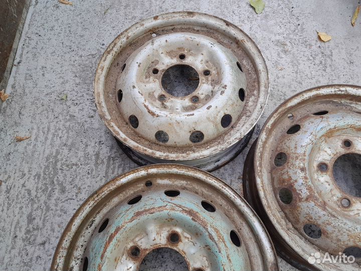 Диски R16 на Ниву