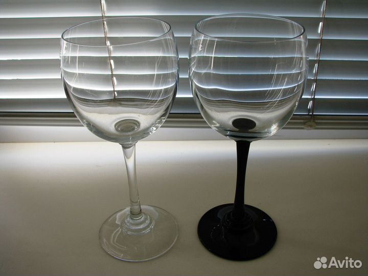 Бокалы свадебные, черный и белый