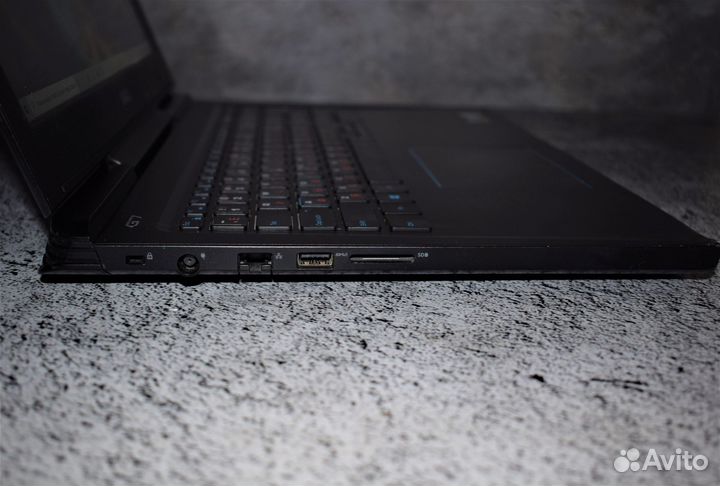 Игровой ноутбук dell на Core i7-8750H/ GTX 1050 Ti