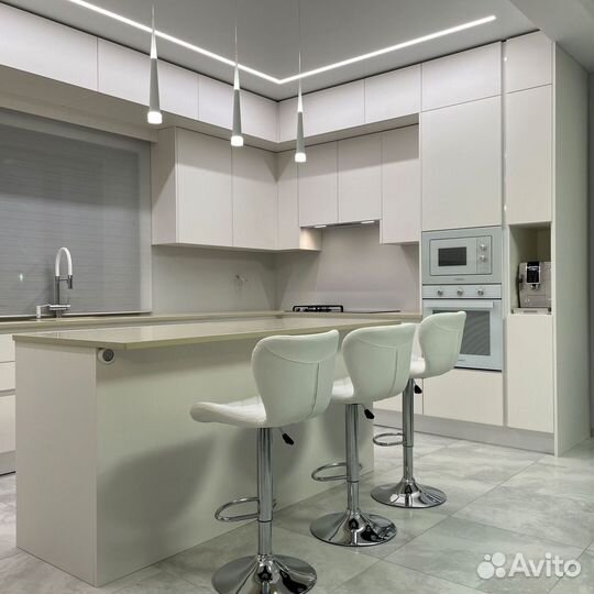 Кухонный гарнитур с островом