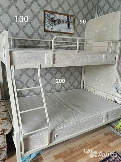 Двухъярусная кровать металлическая бу