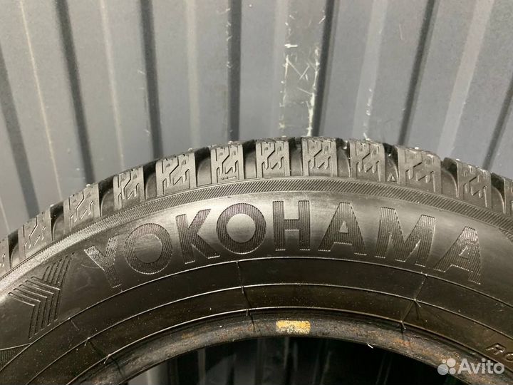 Yokohama Ice Guard Stud IG55 215/60 R16 99T