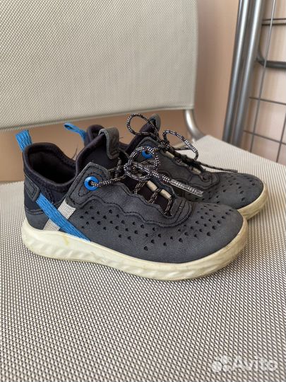 Кроссовки ecco 25