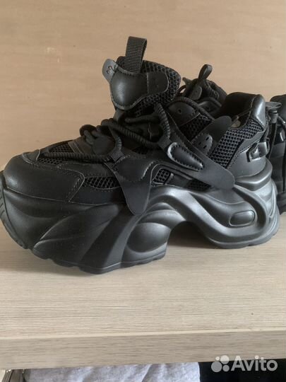 Кросовки унисекс 40 р