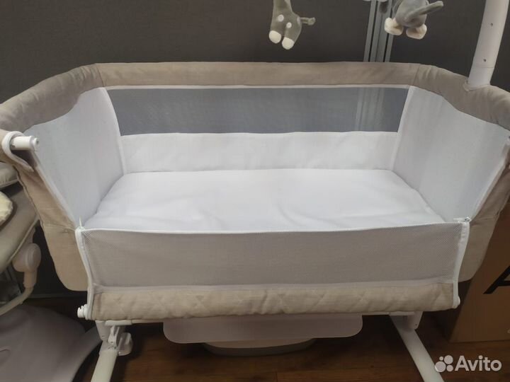 Колыбель Carrello Bloom с электронным укачиванием