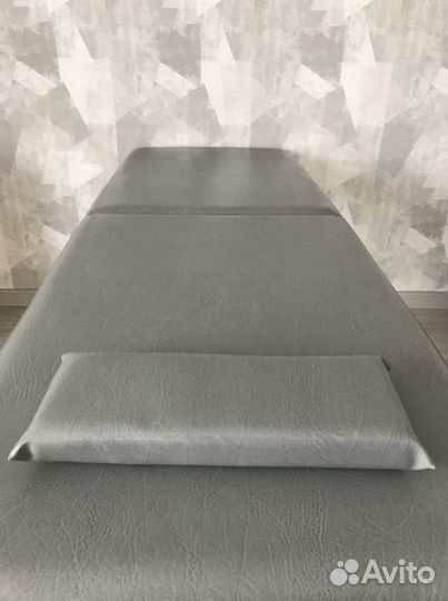 Кушетка косметологическая для наращивания ресниц