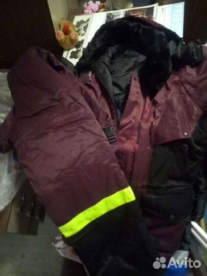 Два комплекта мужской зимней спецодежды