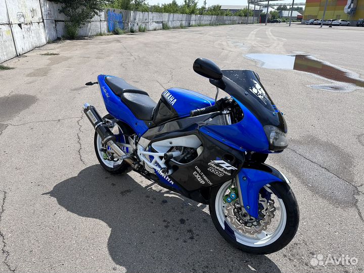 Yamaha YZF1000r Thunderace
