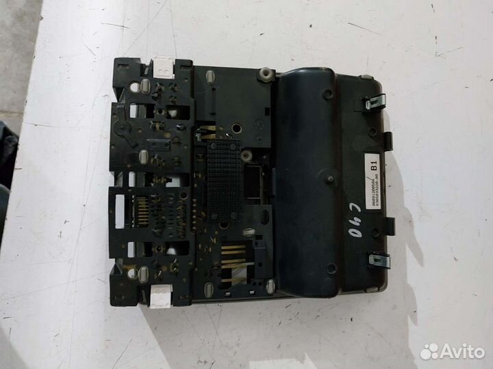 Потолочный светильник toyota camry xv 40