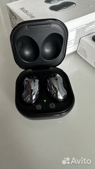 Galaxy Buds Live наушники