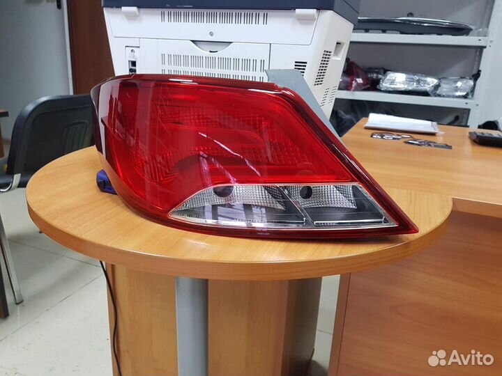 Фонарь Solaris левый с 2014