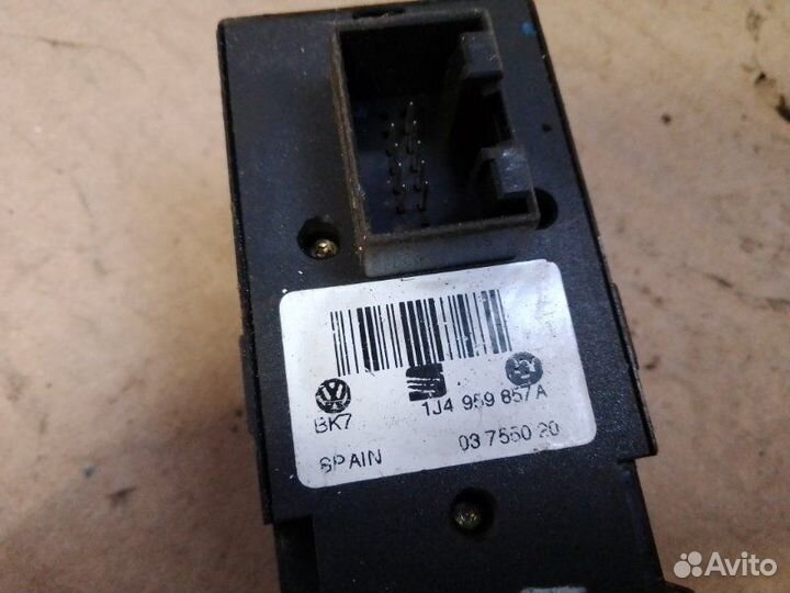 Блок управления стеклоподъемниками передний левый