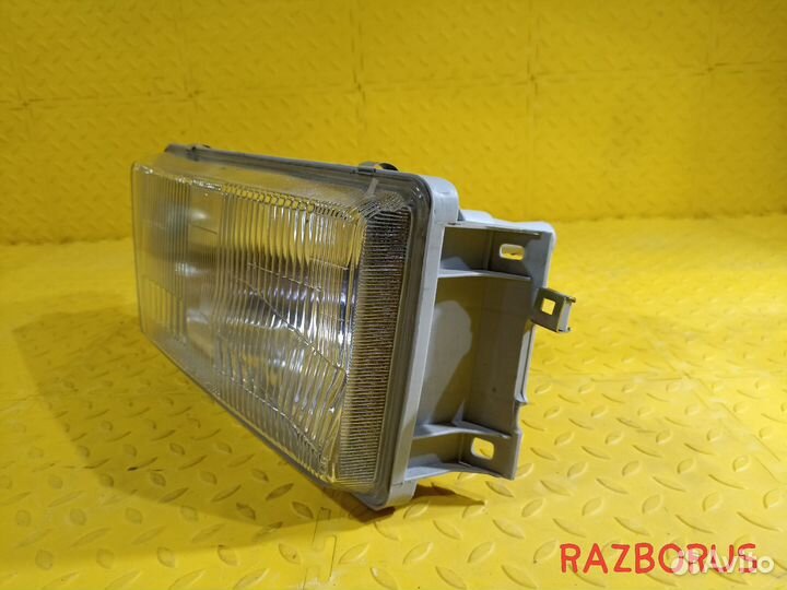 Фара левая Toyota Town Ace R20 1982-1985 Новая
