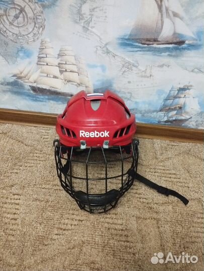 Шлем хоккейный