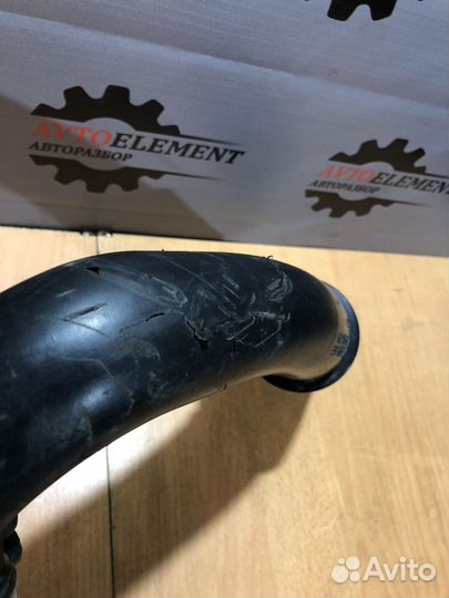 Патрубок воздушного фильтра Ford Focus