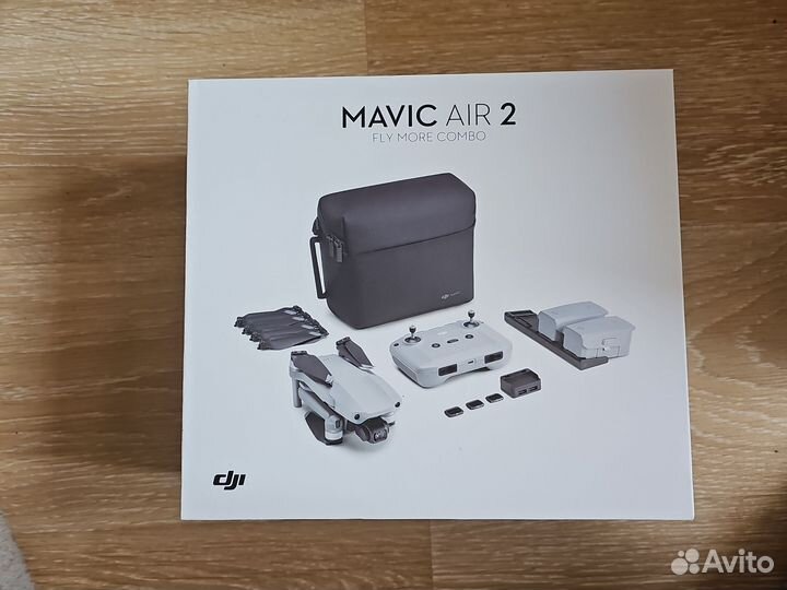 Квадрокоптер DJI Mavic Air 2 Fly More Combo