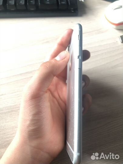 iPhone 6S, 32 ГБ
