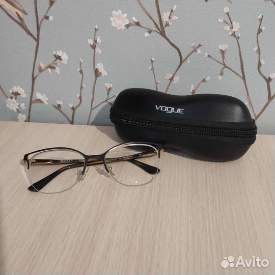 Новые очки для зрения Vogue -4.0