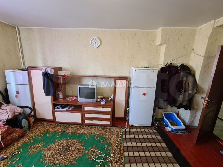 Комната 19 м² в 4-к., 4/4 эт.