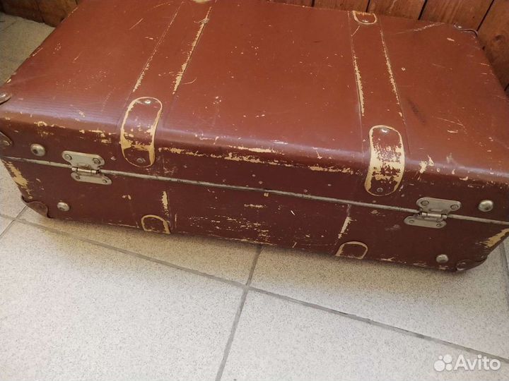 Чемодан старинный
