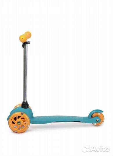 Новый трёхколёсный самокат