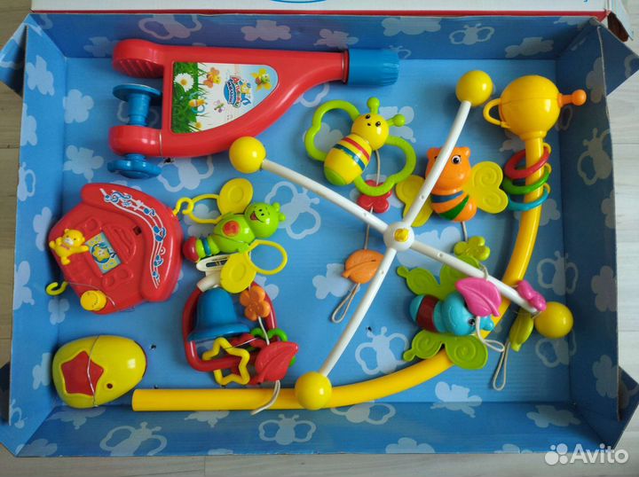 Музыкальная каруселька в детскую кроватку