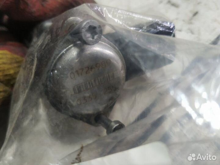 Датчик сервотроника Audi A6 C6 3.2 2007