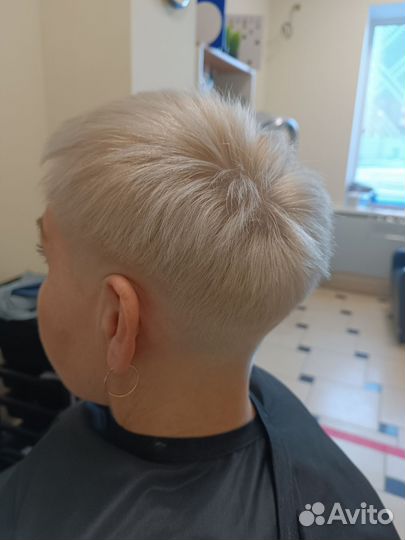 Парикмахер-колорист